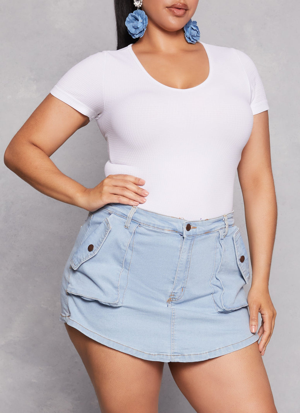 Plus Size Seamless Textured Knit Scoop Neck Tee