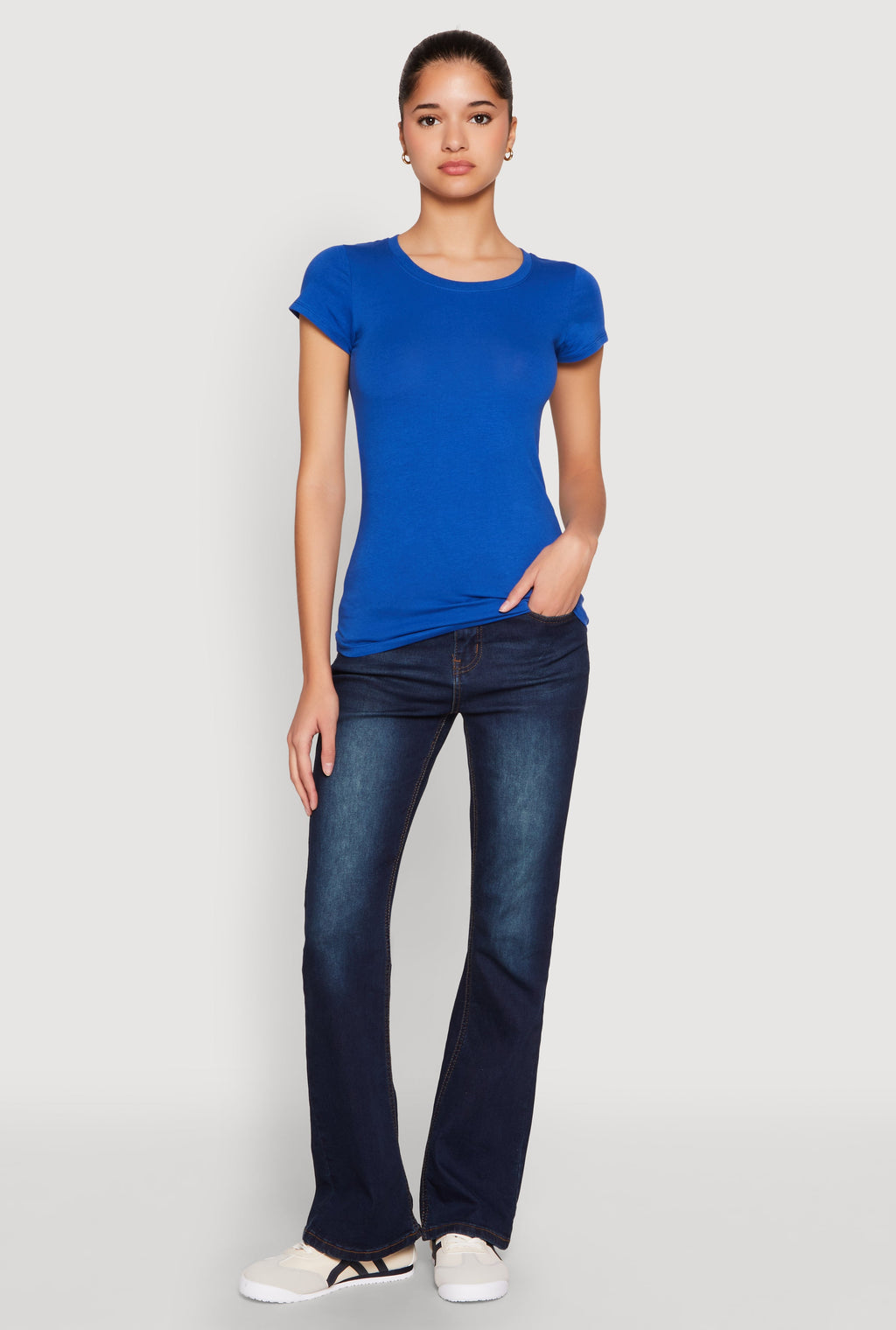 Short Sleeve Scoop Neck Tee