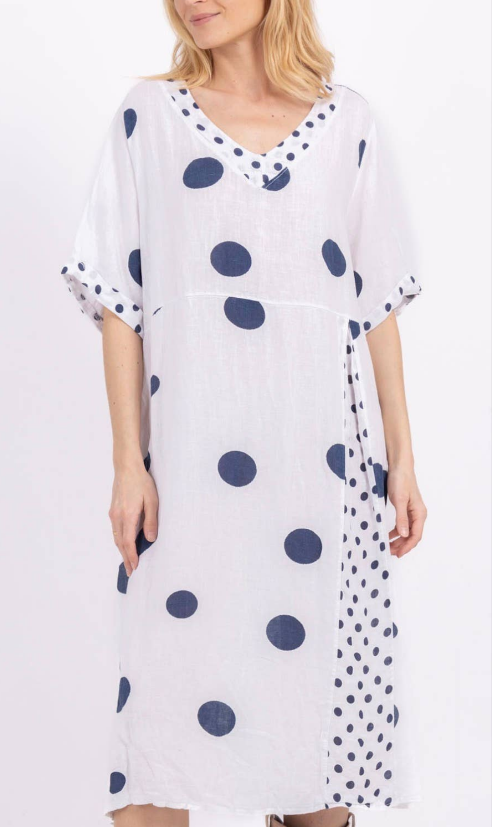 72271 Long Polka Dot Dress Linen with V-neck and Short Sleeves