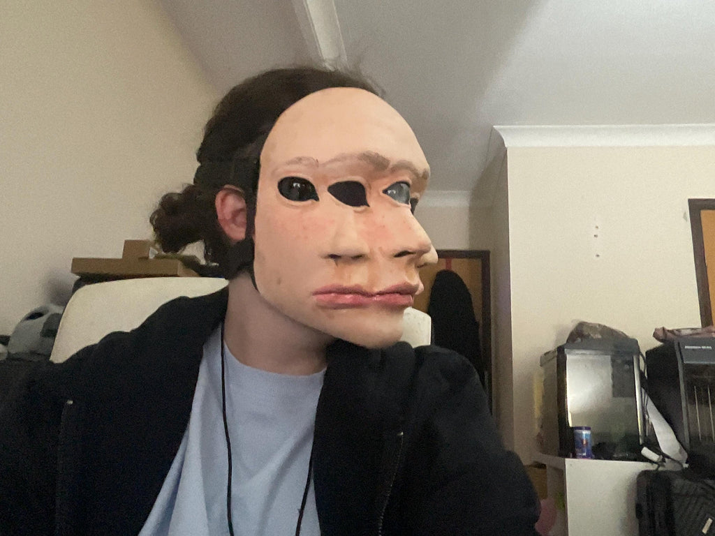 Backrooms cosplay mask 3D printed PLA lightweight about half a kilogram