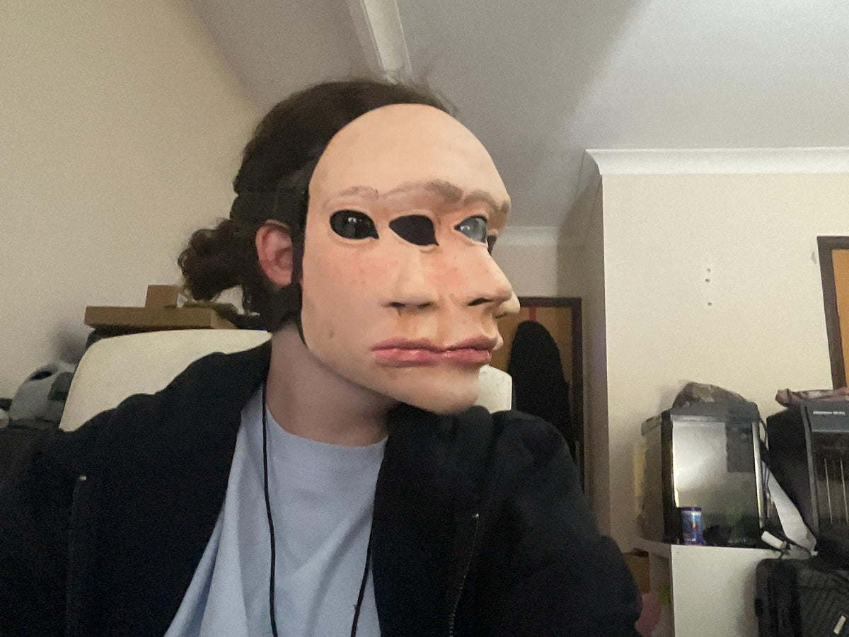 Backrooms cosplay mask 3D printed PLA lightweight about half a kilogram