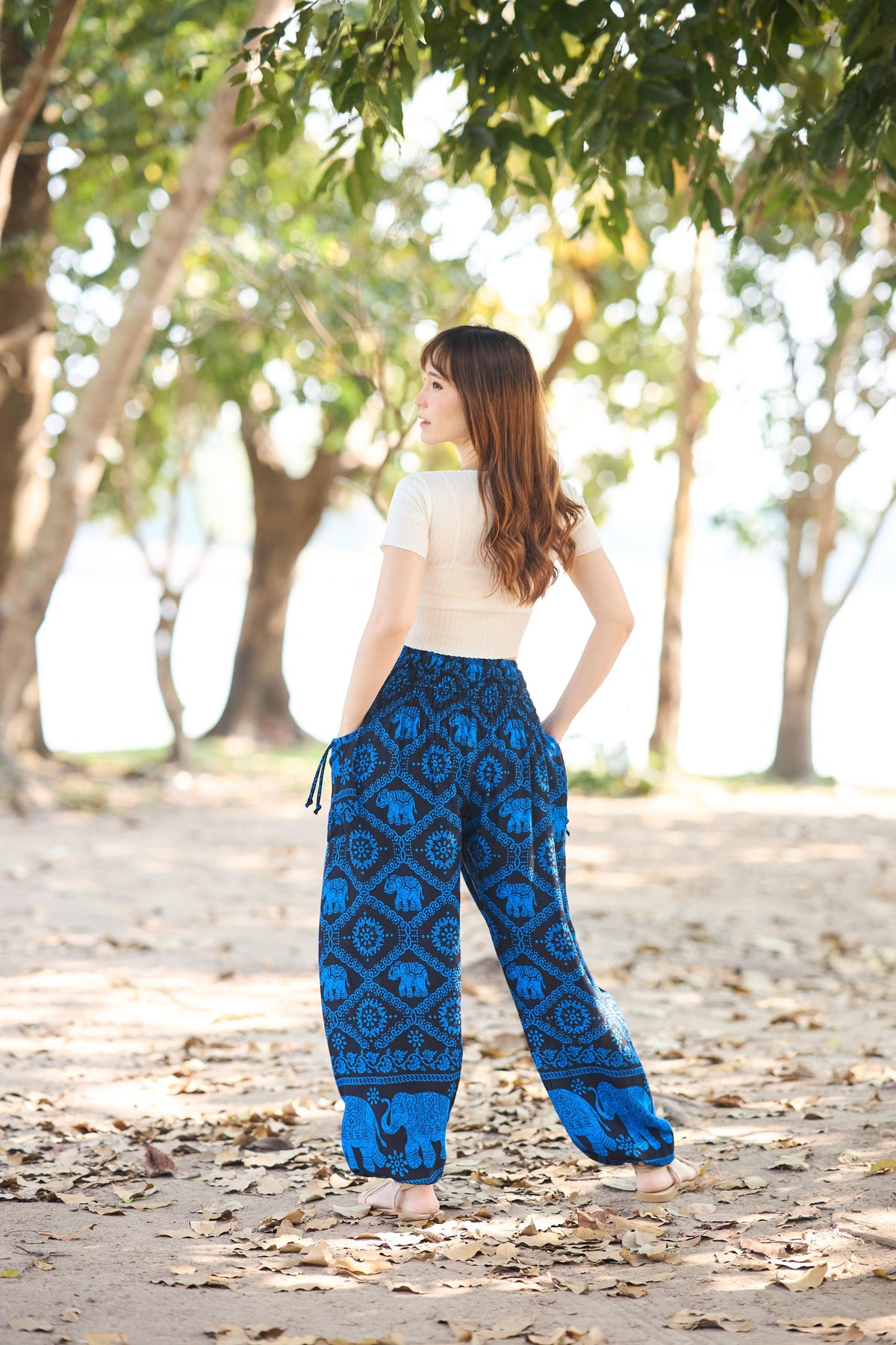 Lightweight elephant print yoga trousers for women with smocked waist and pockets