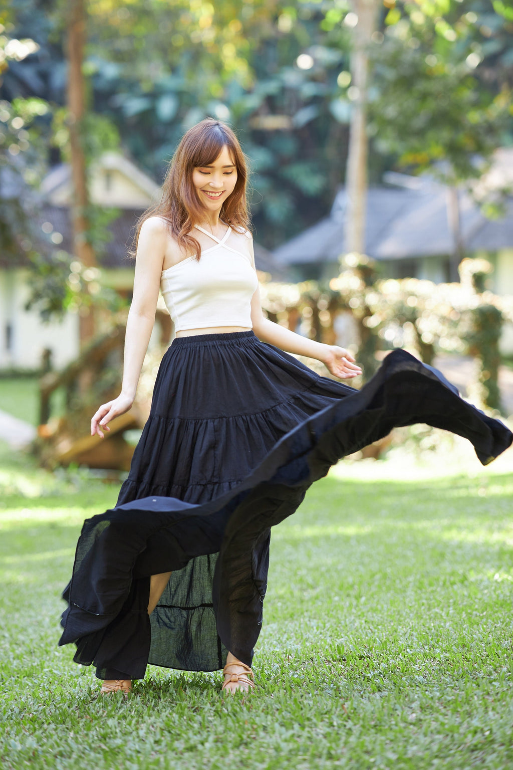 Ren faire skirt in black cotton with elastic waist and boho style