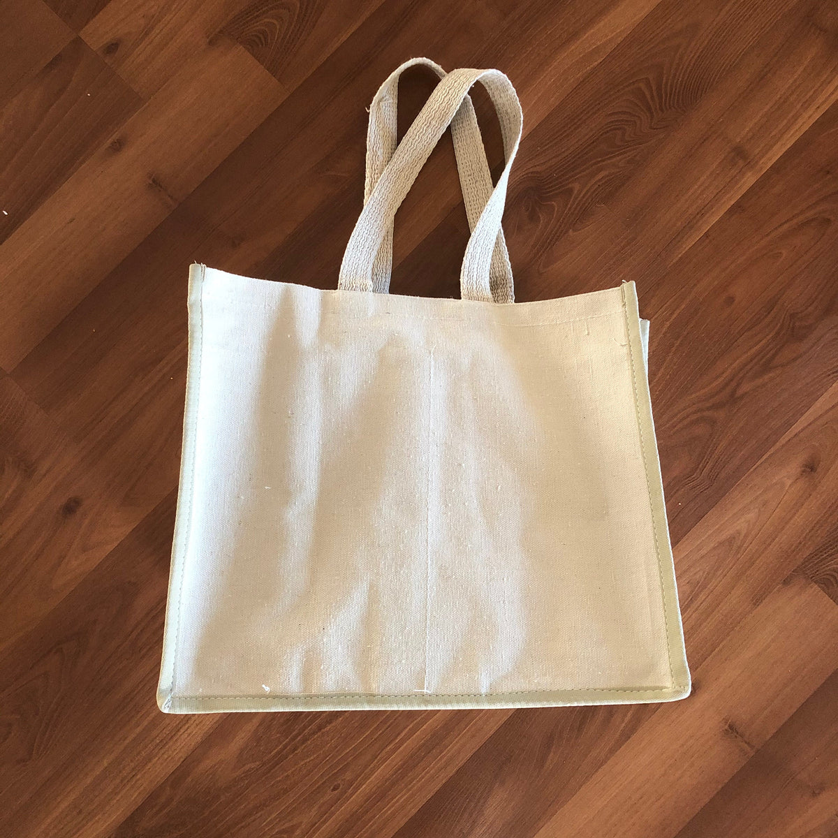 Eco-friendly reusable shopping bag made from 100% natural cotton, no dyes