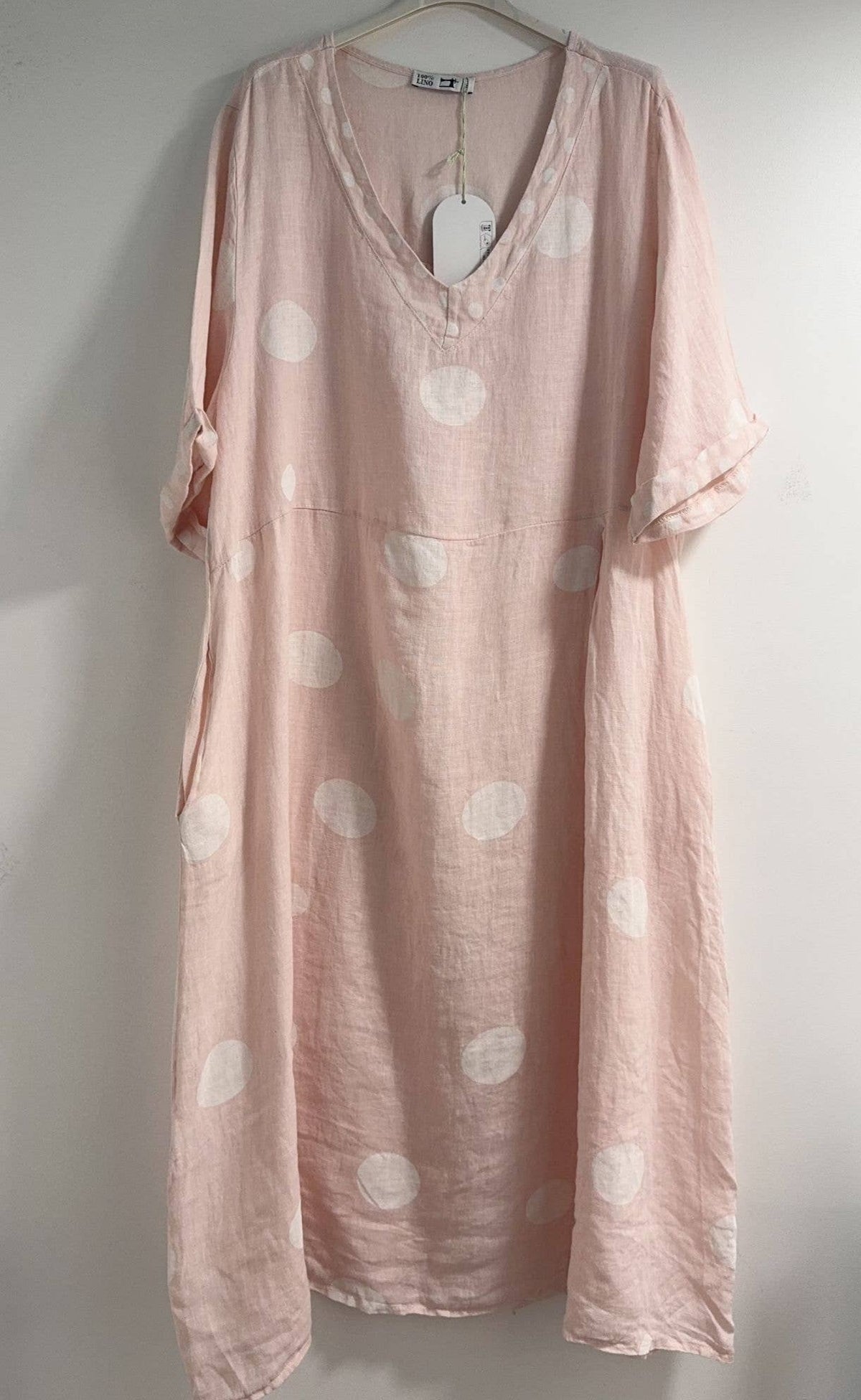 72271 Long Polka Dot Dress Linen with V-neck and Short Sleeves