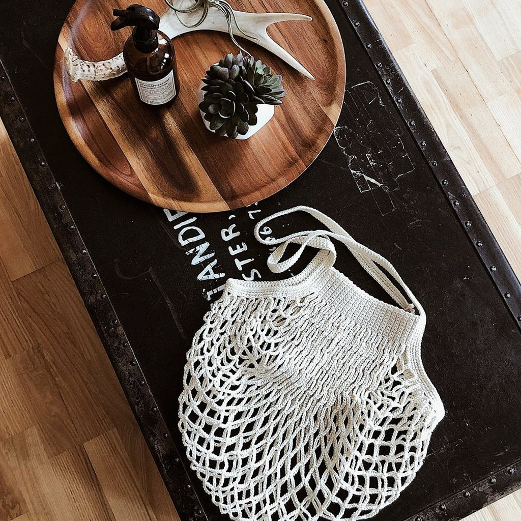Sustainable French market bag in off white, hand-crocheted from mercerized cotton