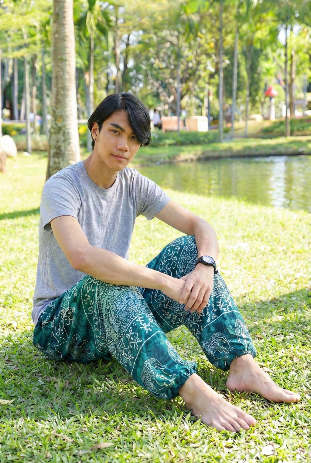 Boho style men's harem pants with drawstring and pockets