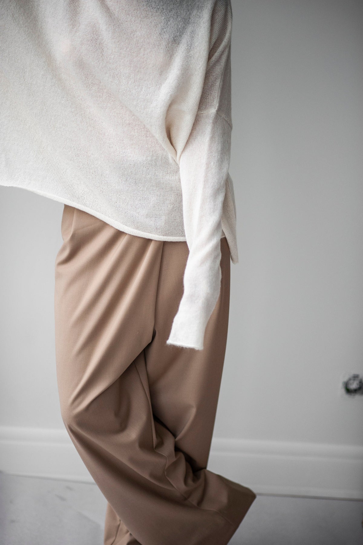 Wool blend wide leg pants with side pockets