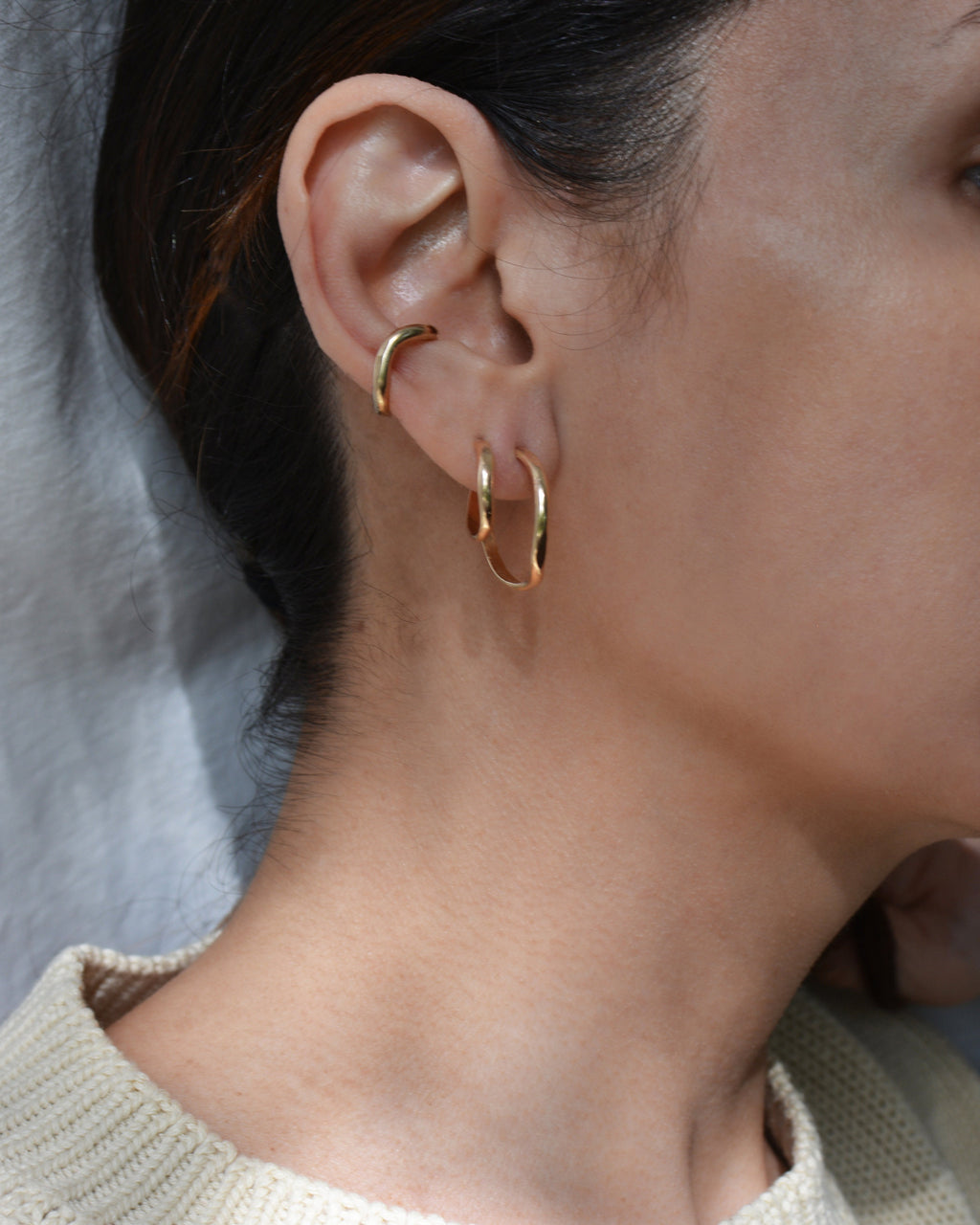 Gold filled Heli wavy ear cuff, 16mm, sold as one cuff