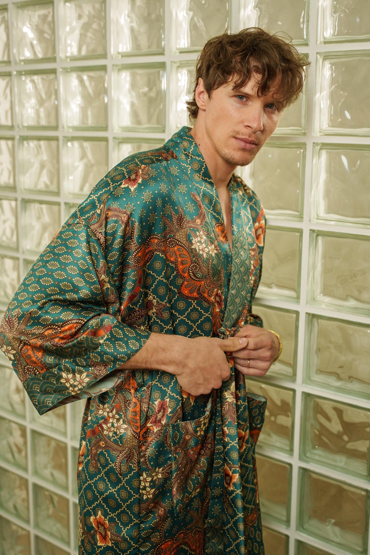 Emerald green satin robe for men featuring two deep front pockets