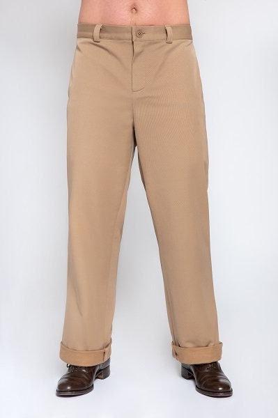 Vintage chino pants for men in lightweight cotton twill, straight fit, front view